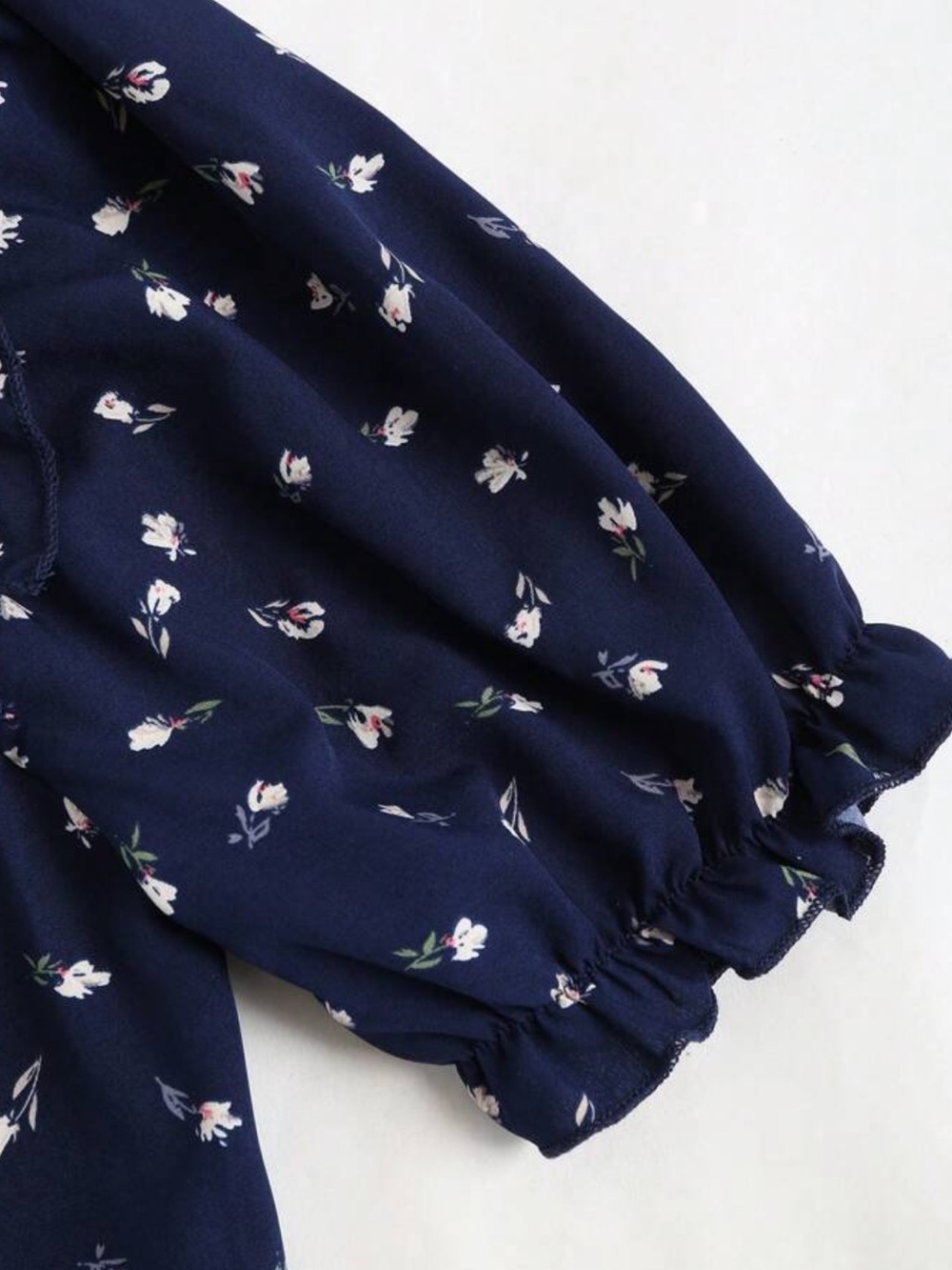 Navy Floral Puff-Sleeve Midi Dress - Picture 3 of 5